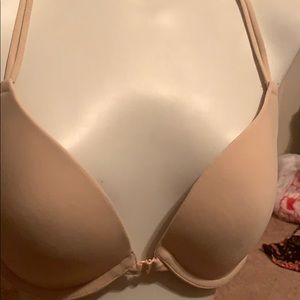 BEST FITTING INTIMATES BRA. SZ 36B. BEIGE.  NEW